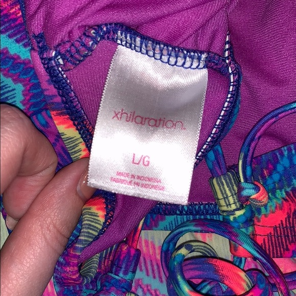 Xhilaration Swimsuit Top In Size Large - Picture 3 of 3